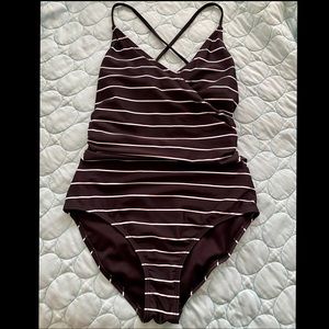 Gap body one piece striped black swimsuit S